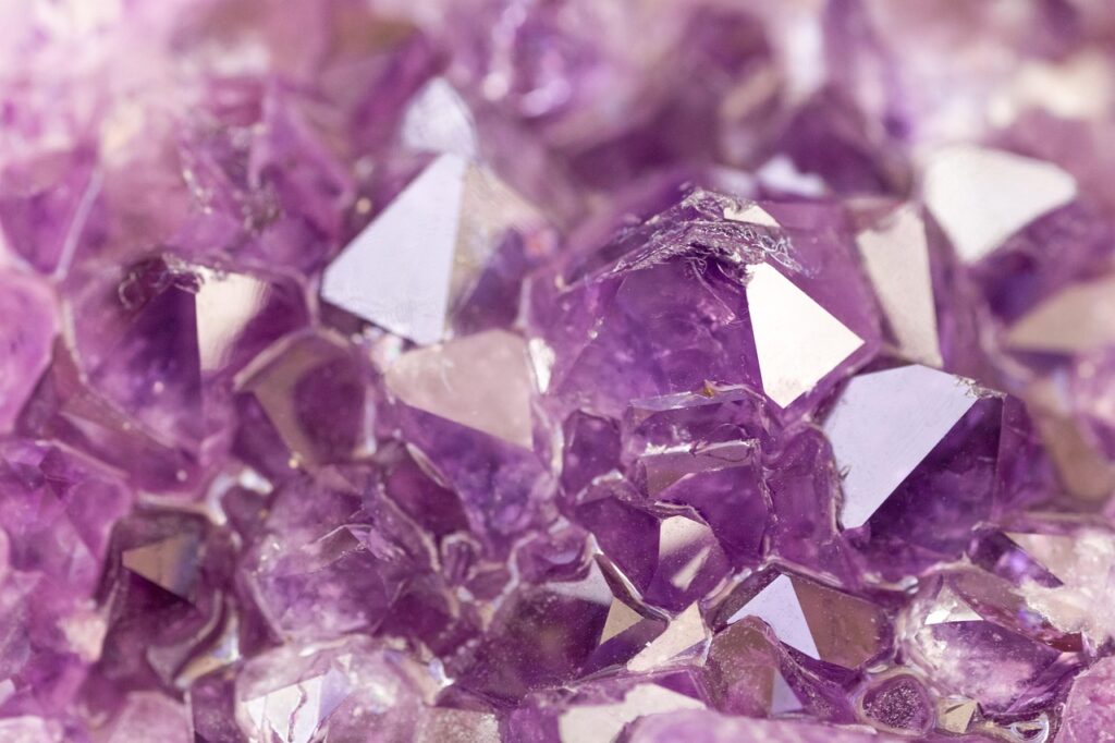 The Ultimate Guide to Exploring Pink Crystals and Stones: A Complete Overview